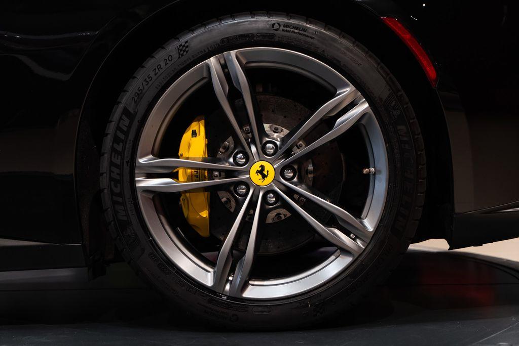 2019 Ferrari GTC4Lusso Base - Photo 14