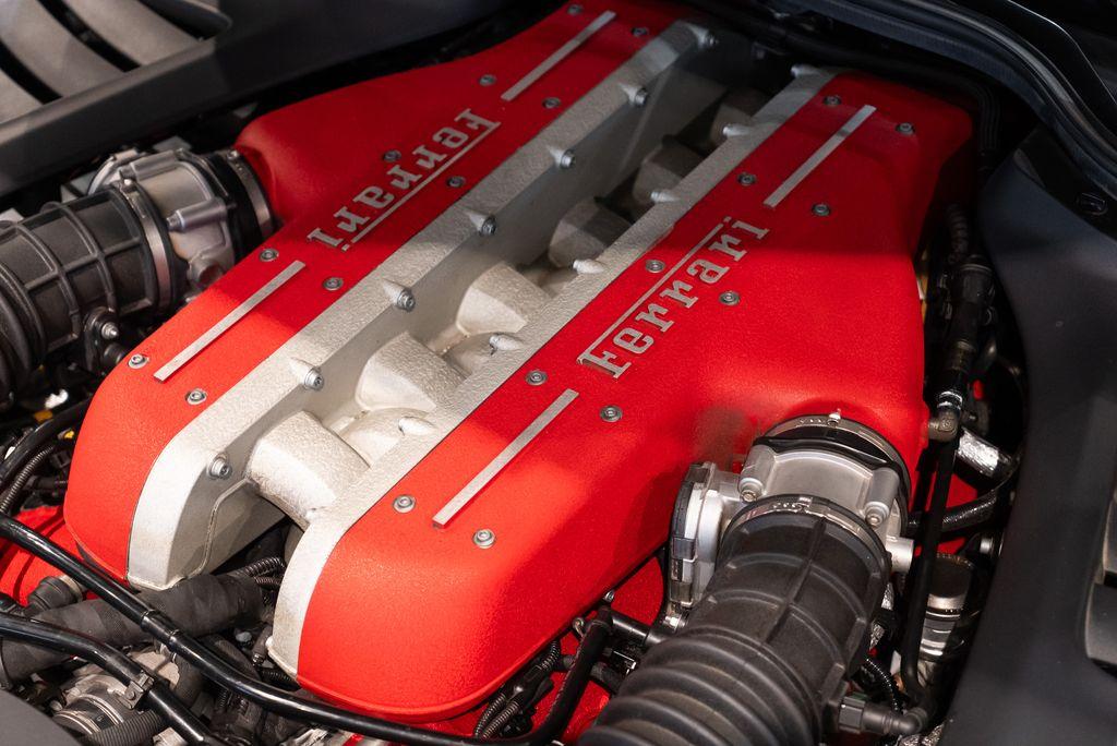 2019 Ferrari GTC4Lusso Base - Photo 26