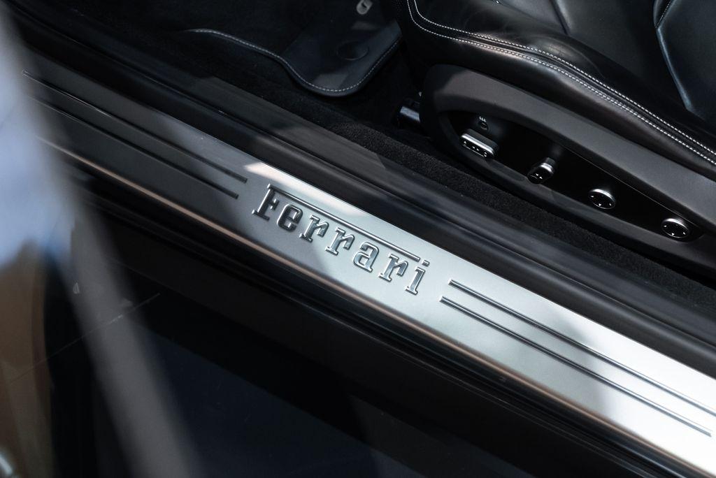 2019 Ferrari GTC4Lusso Base - Photo 30