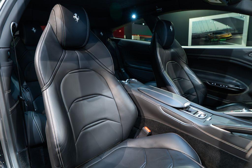 2019 Ferrari GTC4Lusso Base - Photo 56