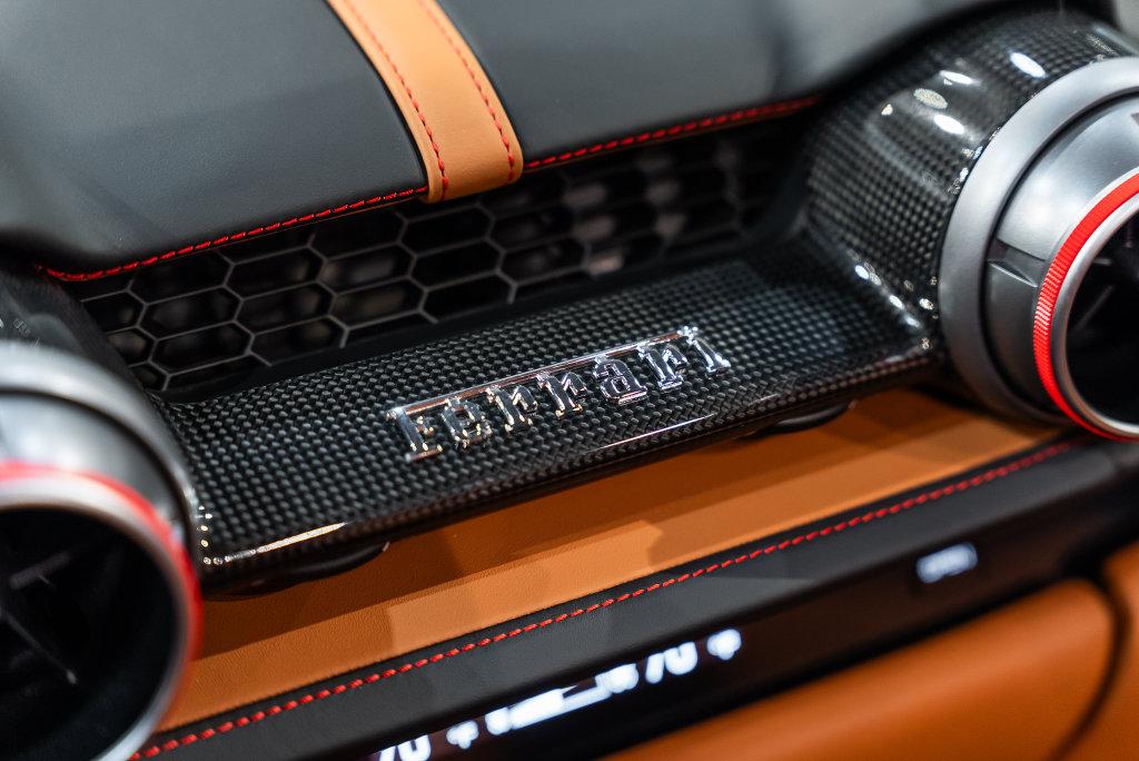 2021 Ferrari 812 GTS Base - Photo 42