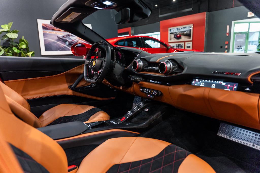 2021 Ferrari 812 GTS Base - Photo 54