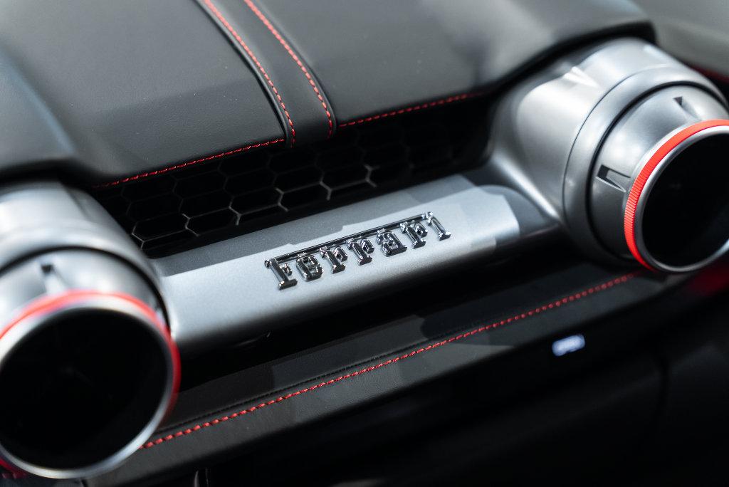 2020 Ferrari 812 Base - Photo 33