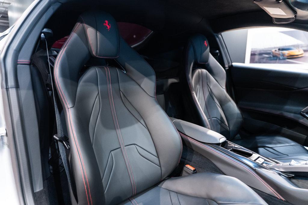2020 Ferrari 812 Base - Photo 44